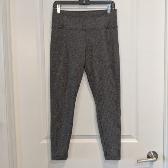Athleta Delancey Herringbone Tight Leggings Women's Medium Gray Black A Chevrons - Picture 8 of 16